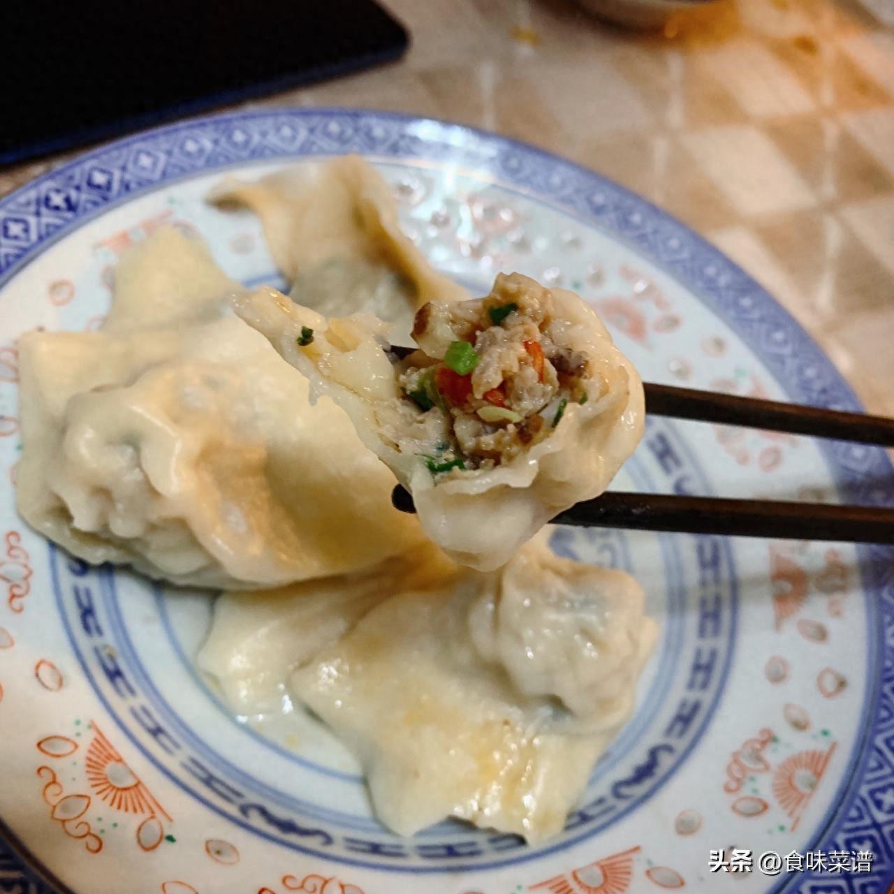 冬天吃饺子，首选这4款馅料，鲜香饱满，汁水丰盈，老人孩子都爱