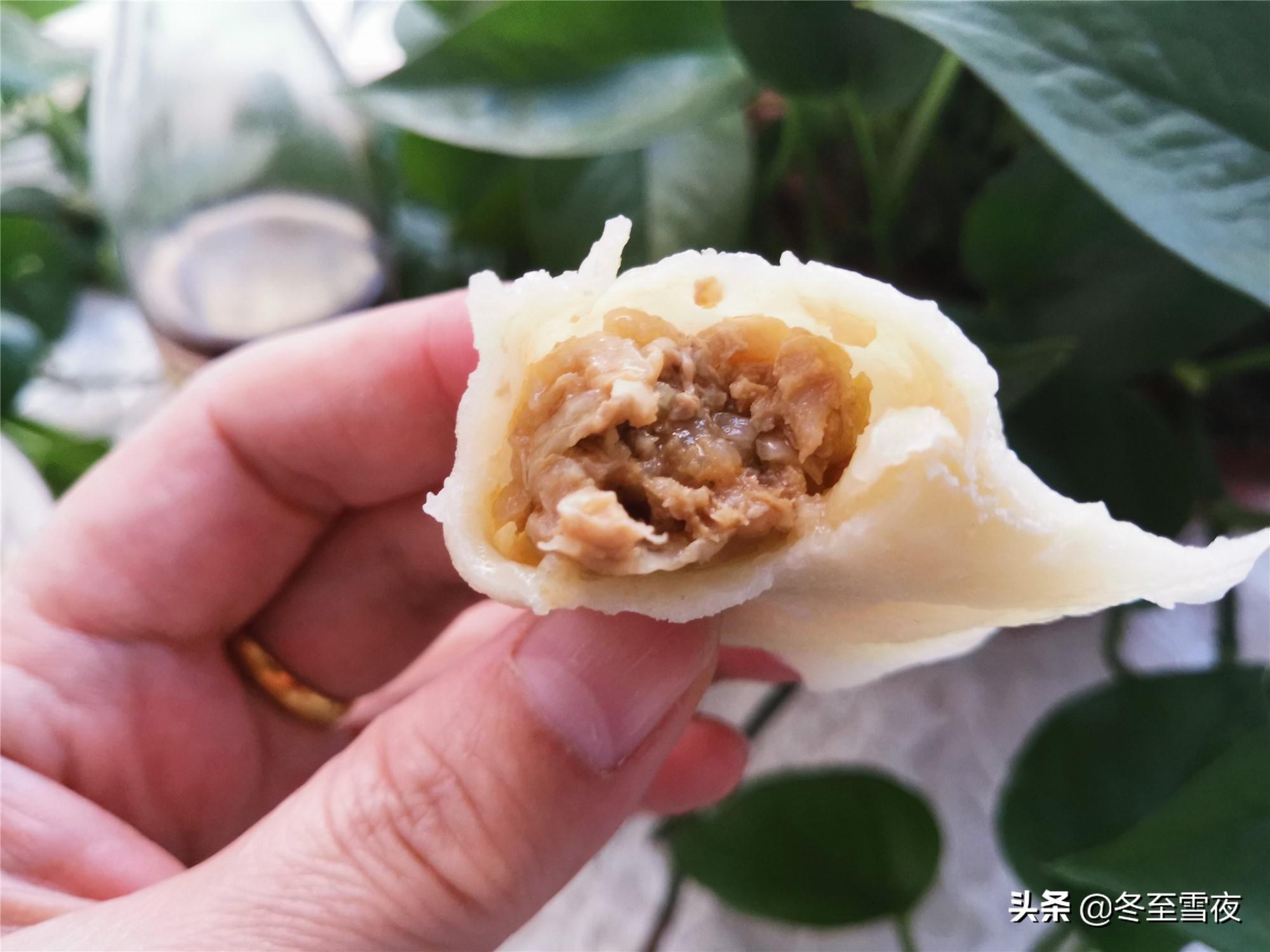 东北特色大馅饺子，香而不腻，酸爽开胃，吃完一盘还想吃