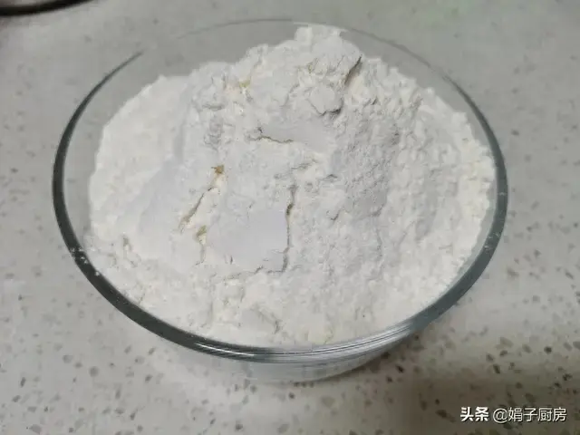 低筋面粉可以做面包吗（低筋面粉和高筋面粉做的面包有什么区别？）