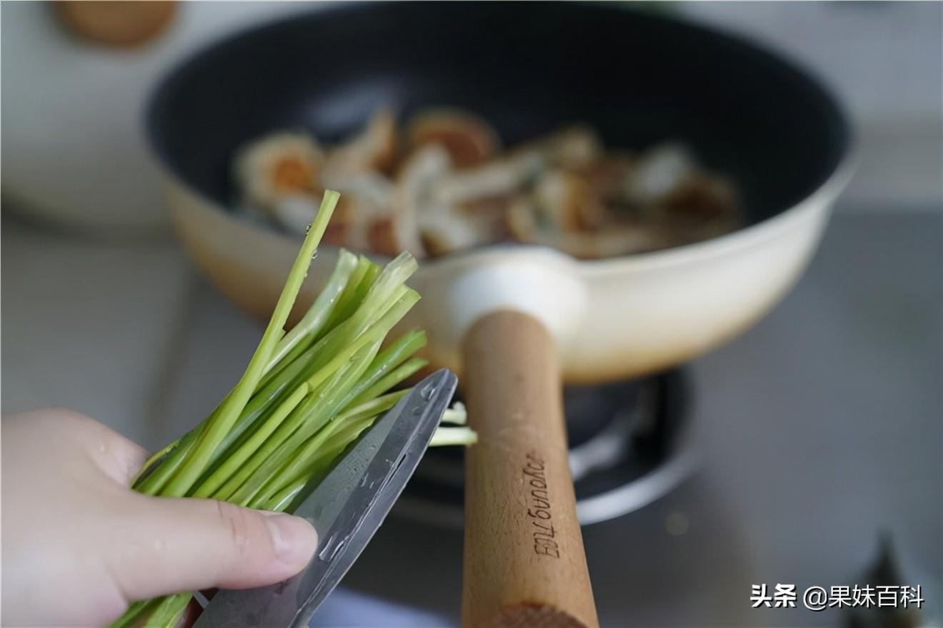 速冻饺子怎么做煎饺好吃（冷冻的饺子怎么做煎饺）