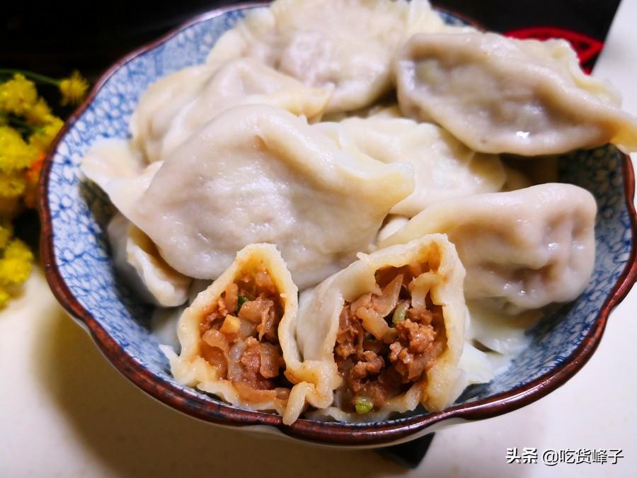 驴肉包饺子用什么配菜馅好（冬天，这2种食材包饺子才是真香！）